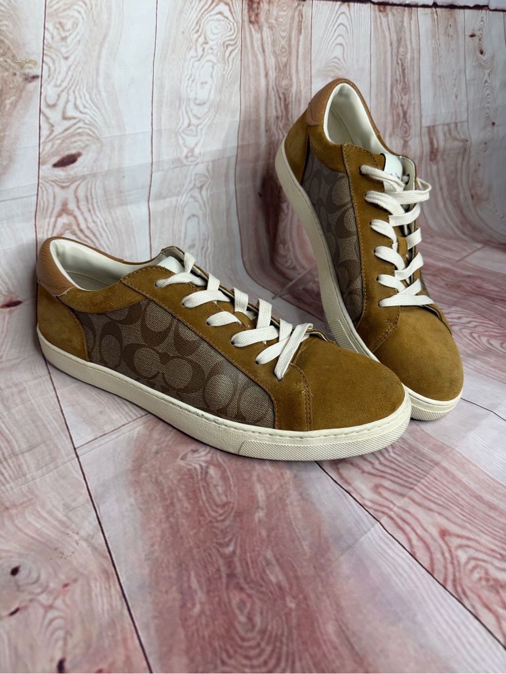 Coach Men’s 11.5 Signature C Suede Canvas Low Top Sneakers Brown
